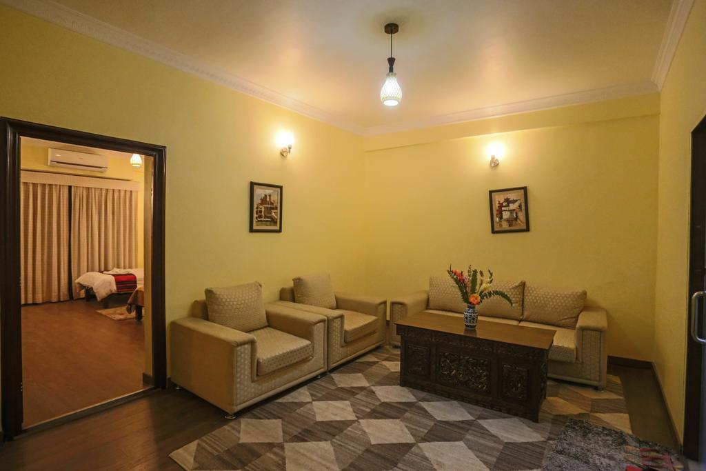 Hotel Siddhi Manakamana Катманду Экстерьер фото